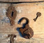 Antiek hangslot + sleutel, Ophalen of Verzenden