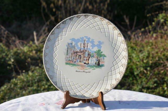 plat a tarte st amand decor pardon a plougastel, Antiek en Kunst, Antiek | Keramiek en Aardewerk