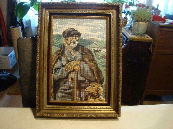 vergulde Kader met  handegemaakt werk in kruisjessteek, Huis en Inrichting, Woonaccessoires | Schilderijen, Tekeningen en Foto's