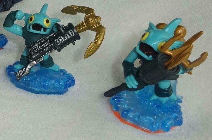Skylanders - Type water (2 stuks), Games en Spelcomputers, Games | Overige, Zo goed als nieuw, Avontuur en Actie, 1 speler, Vanaf 7 jaar