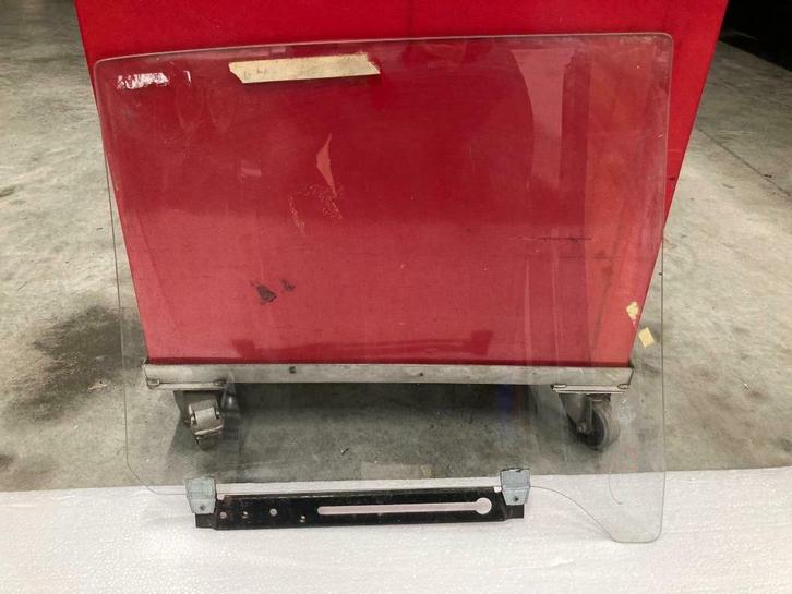 BMW Alpina E23 - ruit deur achter links - helder - NIEUW, Auto-onderdelen, Ruiten en Toebehoren, BMW, Oldtimer onderdelen, Nieuw