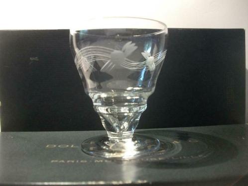 3 verres à liqueur anciens sur pied en verre finement taillé, Antiquités & Art, Antiquités | Verre & Cristal, Envoi