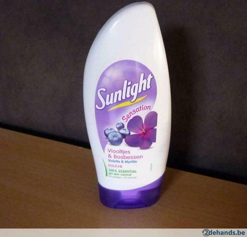 Sunlight Sensation Viooltjes & Bosbessen Douchegel 250 ml, Handtassen en Accessoires, Uiterlijk | Lichaamsverzorging, Nieuw, Ophalen of Verzenden