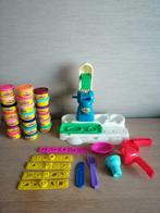play doh ijsmaker met tal van potjes klei, Ophalen of Verzenden, Zo goed als nieuw