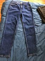 Blauwe jeans momfit Bershka, Vêtements | Femmes, Jeans, Bleu, Porté, Enlèvement, Autres tailles de jeans