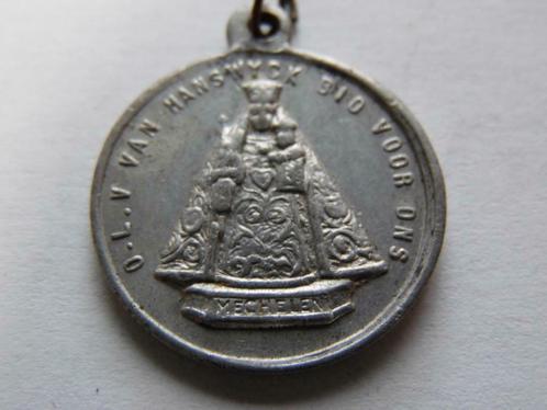 M14 * Antiek Scapulier- Medaille *O.L.V van Hanswyck, Verzamelen, Religie, Sieraad, Verzenden