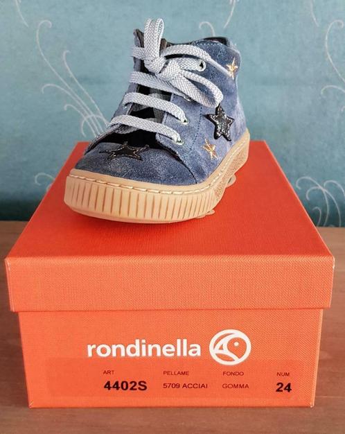 Rondinella blauwe schoenen 24, Kinderen en Baby's, Kinderkleding | Schoenen en Sokken, Zo goed als nieuw, Schoenen, Jongen of Meisje