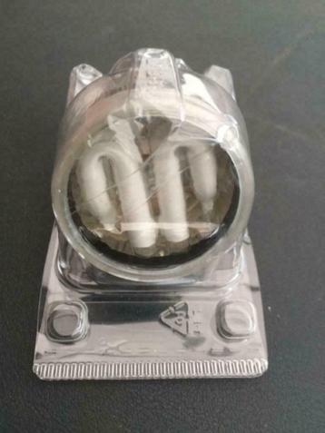 NOUVEAU CFL, Neuf, 30 à 60 watts, Enlèvement, E14 (petit)