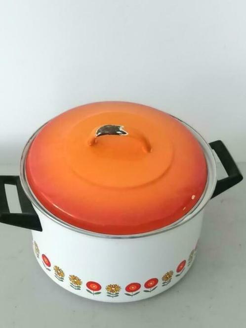 cocotte marmite à fleur vintage blanc orange, Maison & Meubles, Cuisine | Casseroles & Poêles, Utilisé, Autres types, Autres matériaux