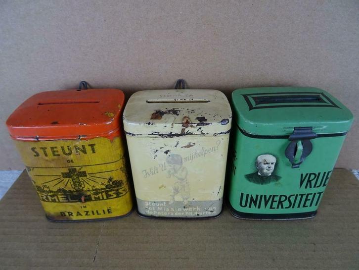 Antieke spaarpot collectie 3x antiek missieblik Los te koop!, Verzamelen, Spaarpotten, Gebruikt, Overige thema's, Metaal of Blik