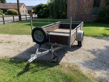Grande remorque à louer beschikbaar voor biedingen