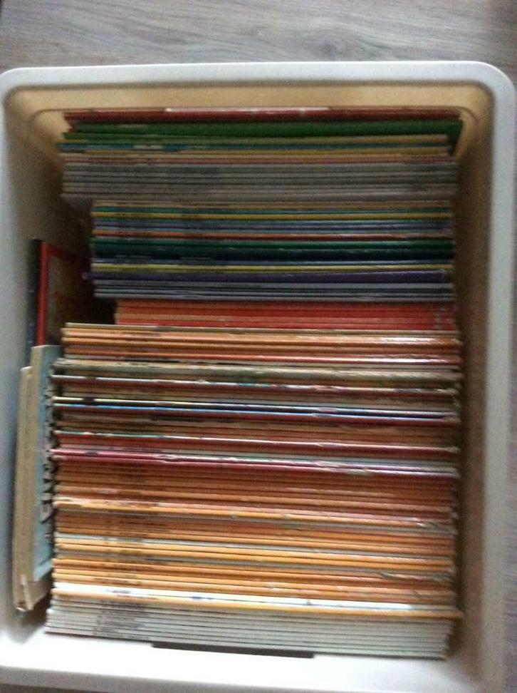 Verzameling van 18 strips, Boeken, Stripverhalen, Gelezen, Meerdere stripboeken, Ophalen