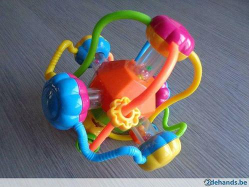 leuke rammelaar baby speelgoed (IEPER), Enfants & Bébés, Jouets | Fisher-Price, Utilisé