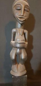 Statue fetiche songue 42 cm de hauteur, Antiquités & Art, Enlèvement ou Envoi