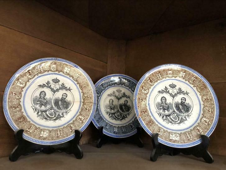 Set van 3 antieke borden Leopold II en Marie-Henriette, Antiek en Kunst, Antiek | Wandborden en Tegels, Ophalen of Verzenden
