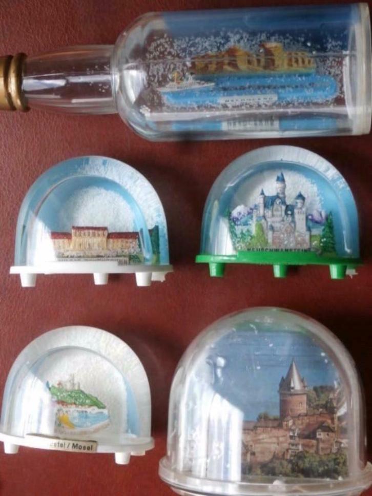 Boules à neige 5pcs.Allemagne, Collections, Statues & Figurines, Utilisé, Autres types, Enlèvement ou Envoi