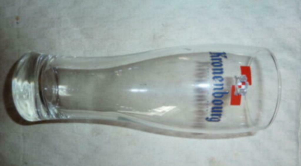 #A bier glas KRONENBOURG international beer " glad glas ", Ophalen of Verzenden, Nieuw, Bierglas