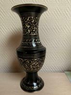 Vase grec en cuivre joliment décoré, Maison & Meubles, Noir