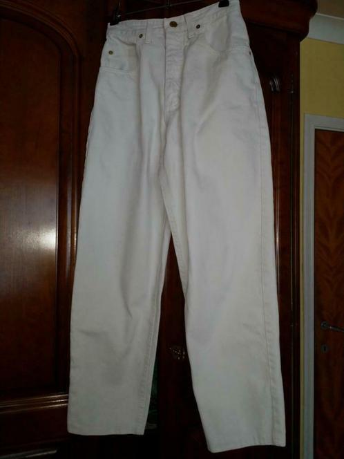 Pantalon Lee jeans + veste assortie sans manches - taille 38, Vêtements | Femmes, Jeans, Comme neuf, Blanc, Enlèvement ou Envoi