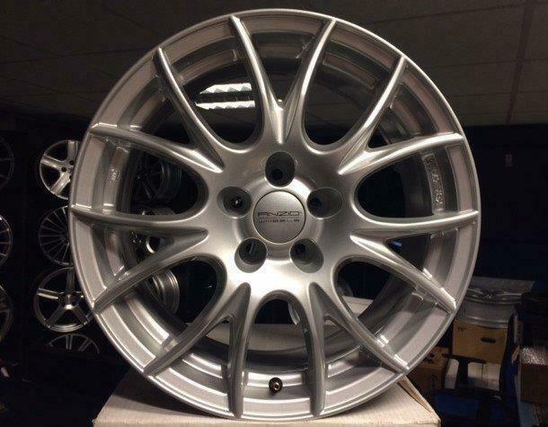 IN STOCK: NIEUWE set 17 inch 5x105 aluminium sportvelgen, Auto-onderdelen, Banden en Velgen, Velg(en), Zomerbanden, 17 inch, Nieuw