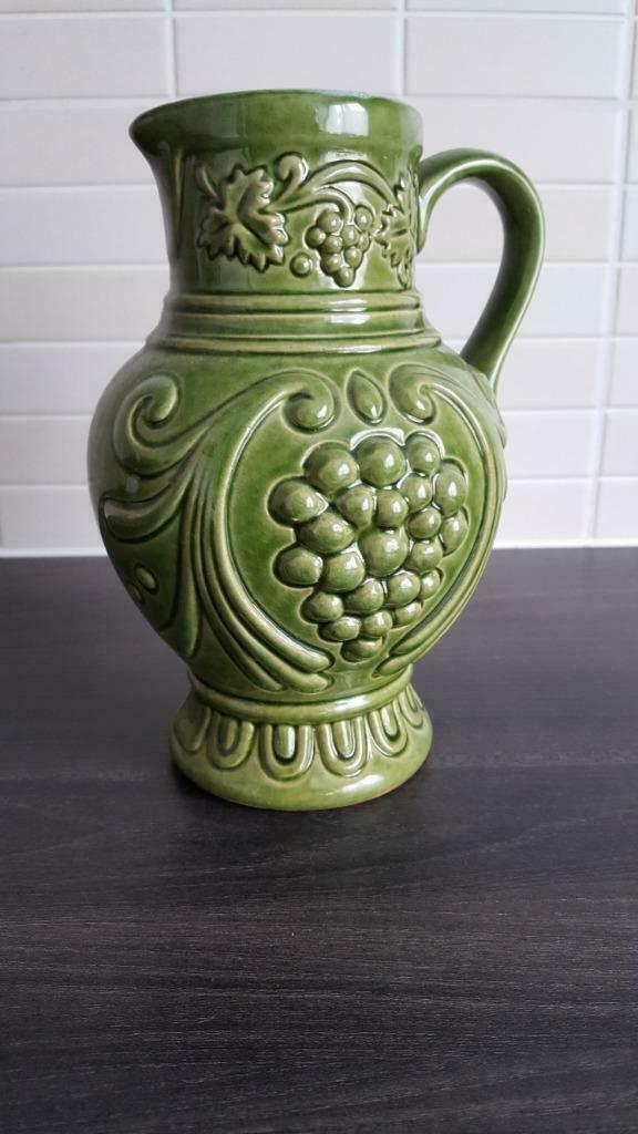 Pichet à vin blanc en céramique, Maison & Meubles, Cuisine | Vaisselle, Comme neuf, Récipient(s), Autres styles, Céramique, Enlèvement ou Envoi