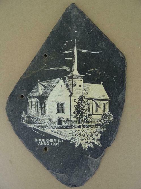 Vintage leisteen plaquette wandbord plaquette kerk Broekhem, Verzamelen, Religie, Zo goed als nieuw, Christendom | Katholiek, Overige typen