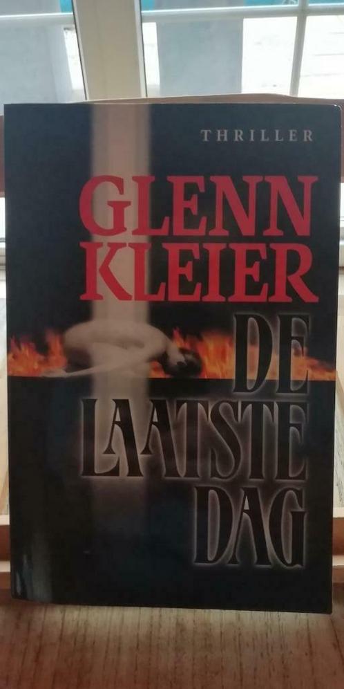 De laatste dag, Boeken, Romans, Zo goed als nieuw, Wereld overig, Ophalen of Verzenden