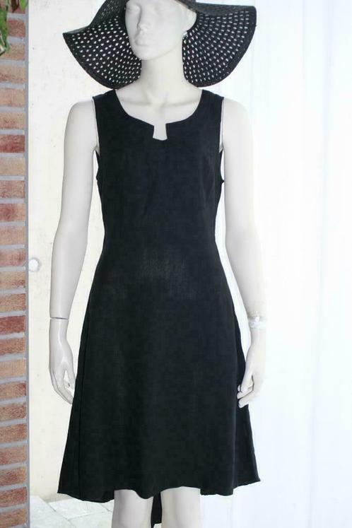 Zwarte linnen jurk merk Mais il est ou le soleil? maat 38, Kleding | Dames, Jurken, Gedragen, Maat 38/40 (M), Zwart, Knielengte