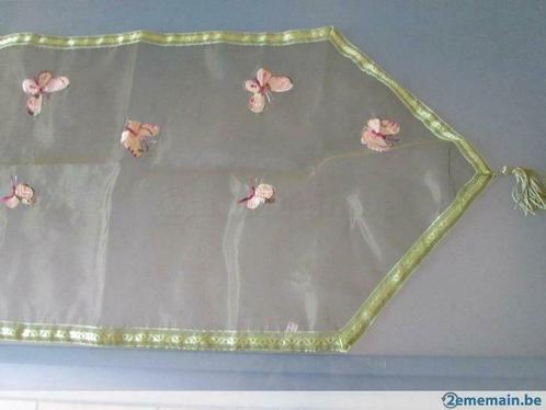 Petit chemin de table vert transparent déco papillons, Maison & Meubles, Ameublement | Rideaux & Stores à lamelles, Utilisé, Enlèvement