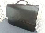 élégante mallette  en cuir noir, excellent état, Computers en Software, Verzenden, Zo goed als nieuw