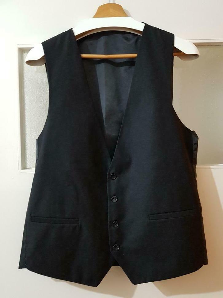 Zwarte kostuumvest verstelbaar, Kleding | Heren, Kostuums en vesten, Zo goed als nieuw, Zwart, Ophalen of Verzenden