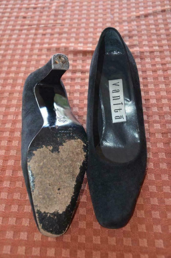 Escarpins DAIM noir T.38 - Semelle cuir - Talon 8cm - NEUFS, Kleding | Dames, Schoenen, Zo goed als nieuw, Pumps, Zwart, Ophalen of Verzenden