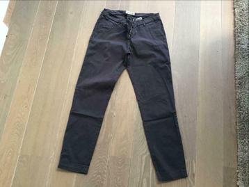 Joli pantalon chino Essentiel taille 38, état neuf, Trois-quarts, Taille 38/40 (M), Comme neuf, Essentiel Antwerp