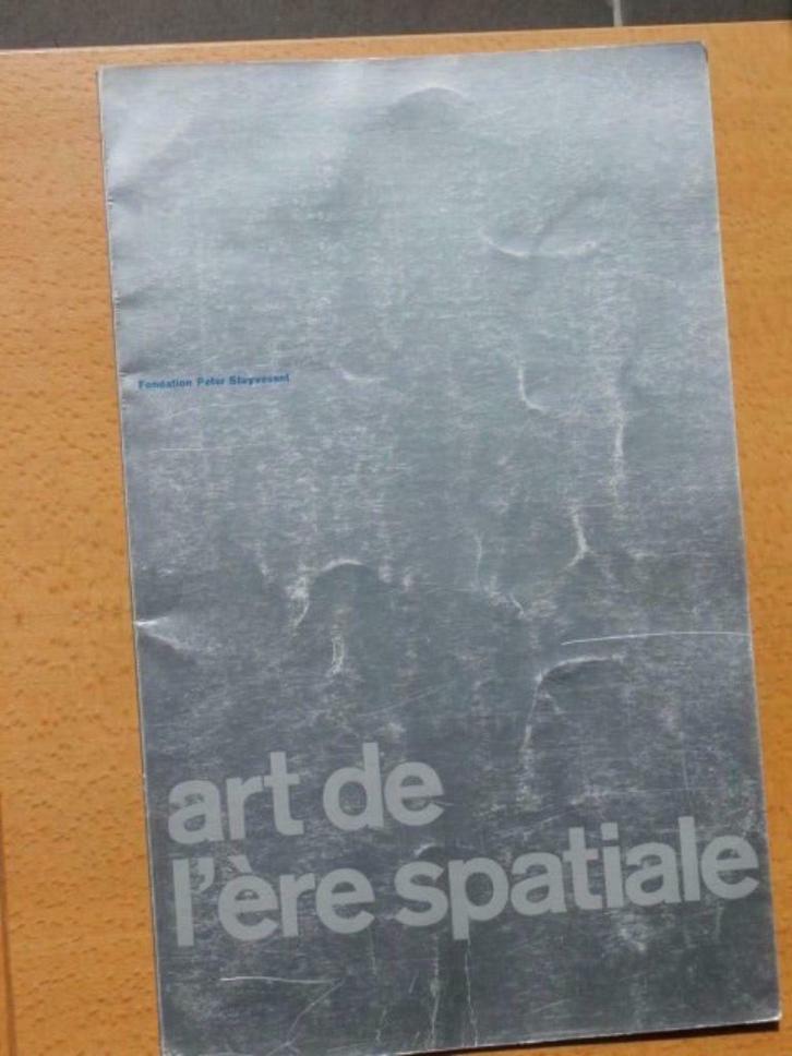 Art de l'ère spatiale, Boeken, Kunst en Cultuur | Fotografie en Design, Gelezen, Ophalen of Verzenden