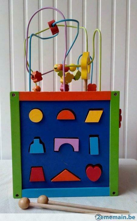 Cube multi activités Oxybul pour bébé, Kinderen en Baby's, Speelgoed | Educatief en Creatief, Gebruikt, Ophalen