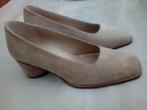 nieuwe pumps uitgevoerd in beige daim, Beige, Escarpins, Enlèvement ou Envoi, Neuf