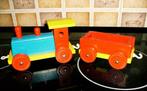 2 houten treintjes, Kinderen en Baby's, Speelgoed | Houten speelgoed, Gebruikt, Ophalen of Verzenden