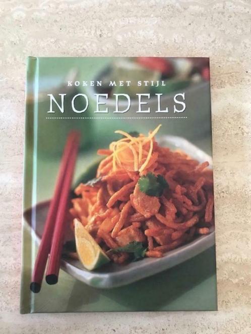 Nieuw boek "NOEDELS", Livres, Livres de cuisine, Neuf, Entrées et Soupes, Plat principal, Moyen-Orient et Maroc, Enlèvement ou Envoi