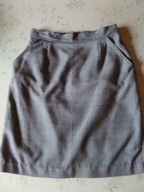 Rok met Glen Urquhart-patroon, Kleding | Dames, Rokken, Zo goed als nieuw, Maat 42/44 (L), Overige kleuren, Boven de knie, Ophalen of Verzenden
