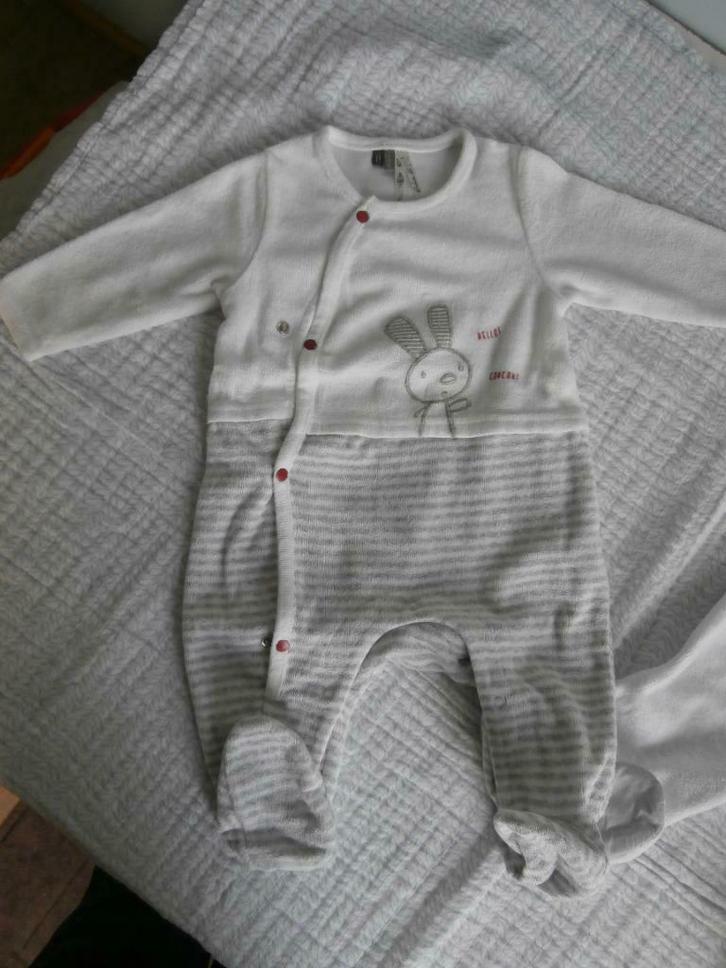Pyjama 3 maanden, Kinderen en Baby's, Babykleding | Maat 62, Zo goed als nieuw, Jongetje of Meisje, Nacht- of Onderkleding, Ophalen