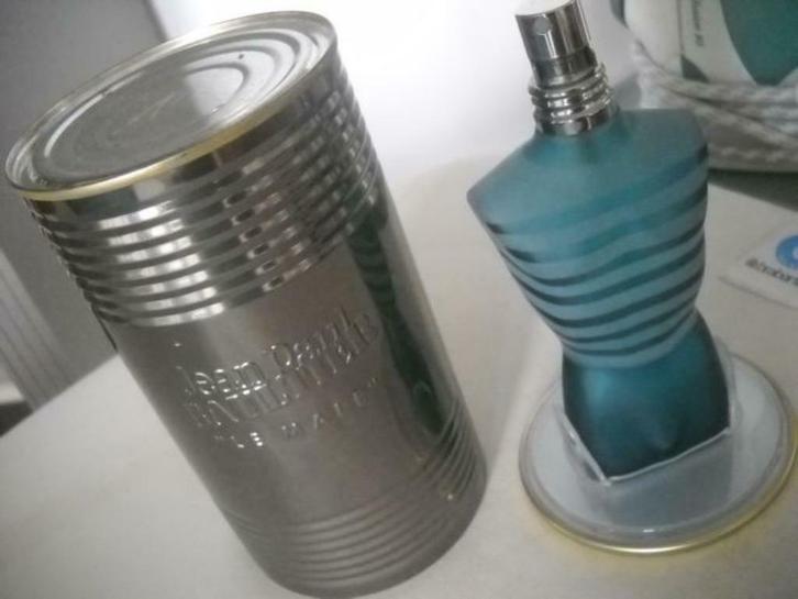 Collections / VIDE / "Le mâle" de Jean-Paul Gaultier, Verzamelen, Overige Verzamelen, Gebruikt, Ophalen of Verzenden