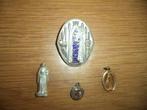 4 kerkelijke accessoires, Ophalen of Verzenden, Gebruikt, Sieraad, Christendom | Katholiek