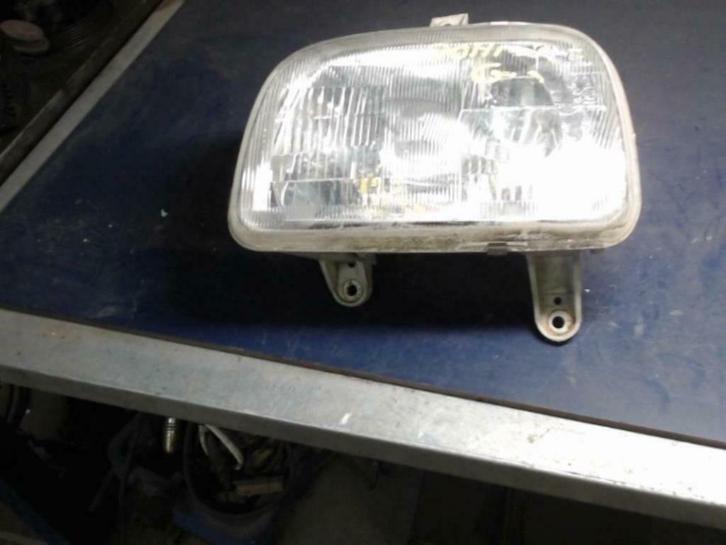 optique avant principal gauche Daihatsu Domino 850cc 30kw, Autos : Pièces & Accessoires, Éclairage, Daihatsu, Utilisé, Enlèvement