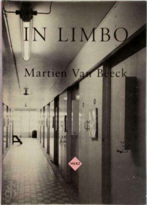 In limbo. Martien Van Beeck, Boeken, Kunst en Cultuur | Fotografie en Design, Nieuw, Ophalen of Verzenden