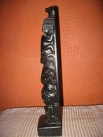 Vintage inheemse Aboriginal adelaar totempaal standbeeld