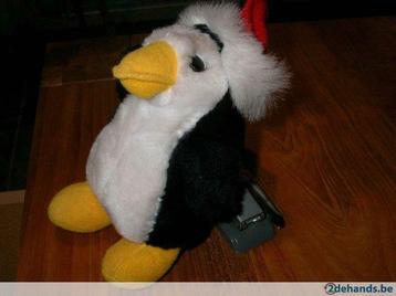 Pinguin knuffel met kerstmuts, Kinderen en Baby's, Gebruikt