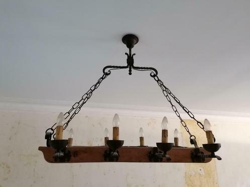 Lustre rustique médiéval bois et fer forgé, Huis en Inrichting, Lampen | Kroonluchters, Gebruikt, Hout, Metaal, Ophalen