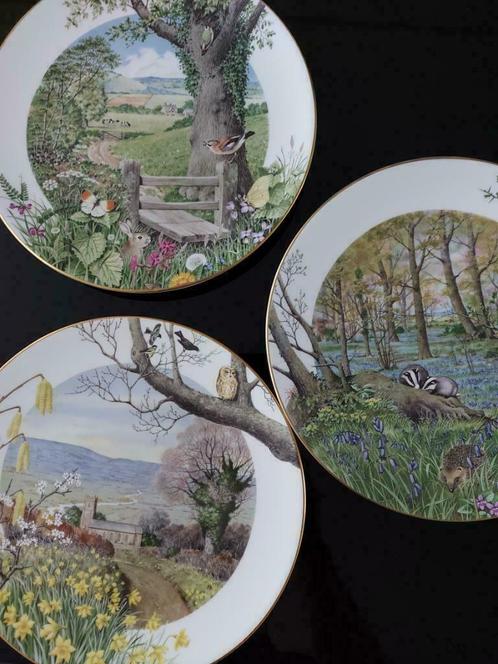 BORDEN PORSELEIN  'HET LANDELIJK JAAR', Antiquités & Art, Antiquités | Porcelaine, Enlèvement