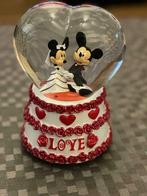 Disneyland Parijs snow globe Mickey & Minnie, Ophalen, Mickey Mouse, Zo goed als nieuw, Beeldje of Figuurtje