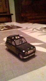 Voiture miniature Renault 4L parisienne, Collections, Enlèvement ou Envoi, Neuf